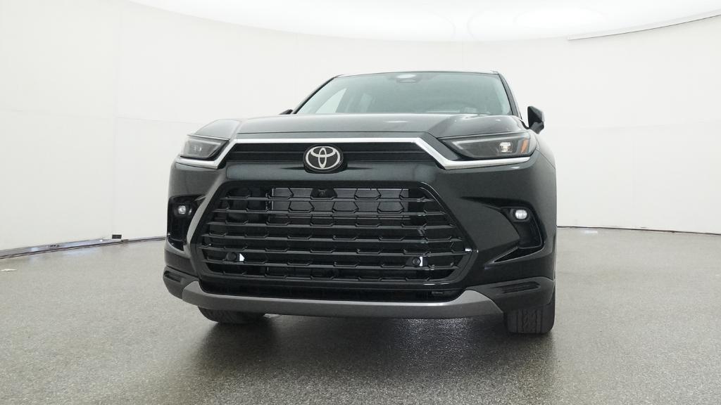 New 2026 Toyota Grand Highlander Hybrid SUV