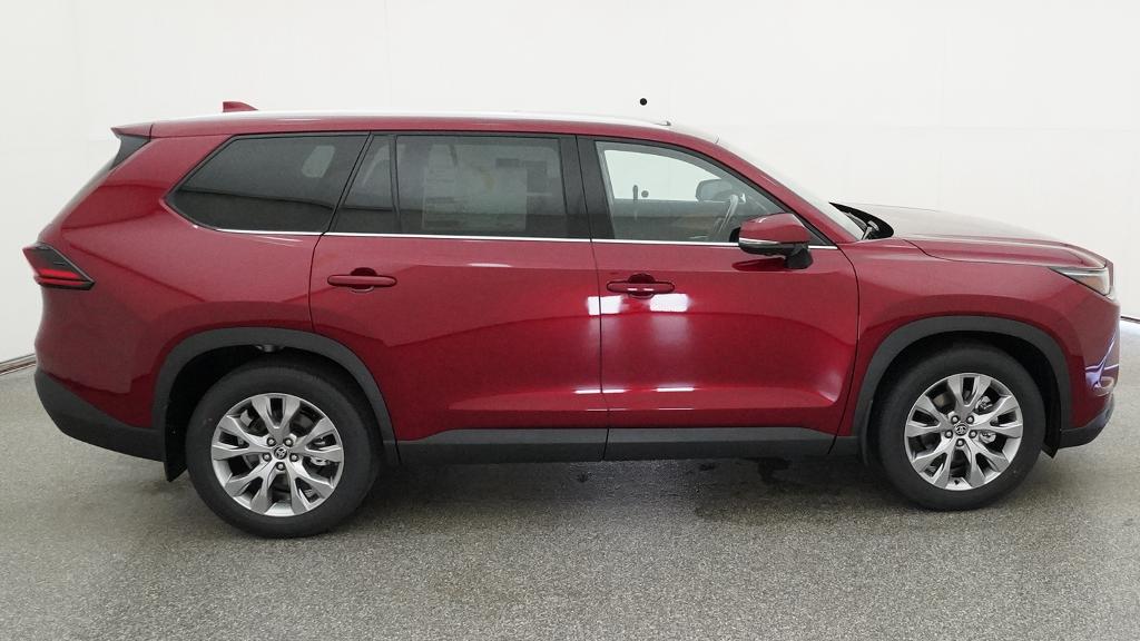 New 2026 Toyota Grand Highlander Hybrid SUV