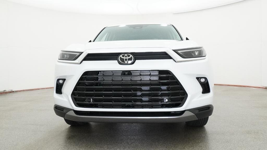 New 2026 Toyota Grand Highlander Hybrid SUV