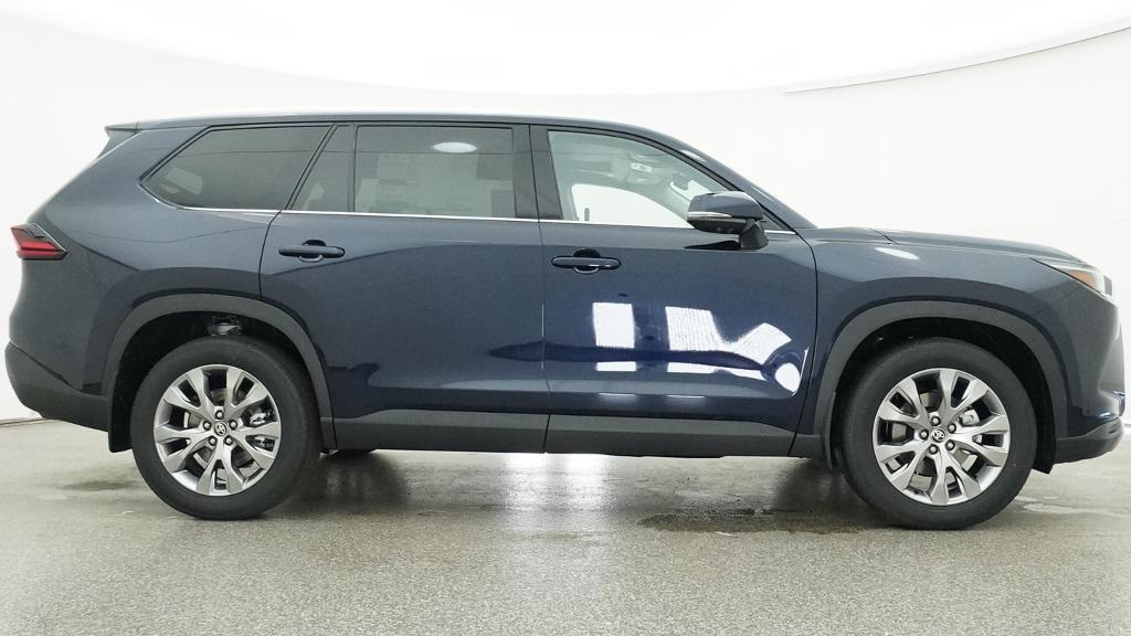New 2026 Toyota Grand Highlander Hybrid SUV