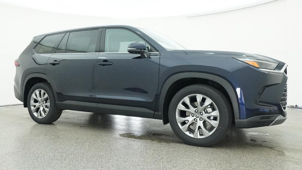 New 2026 Toyota Grand Highlander Hybrid SUV