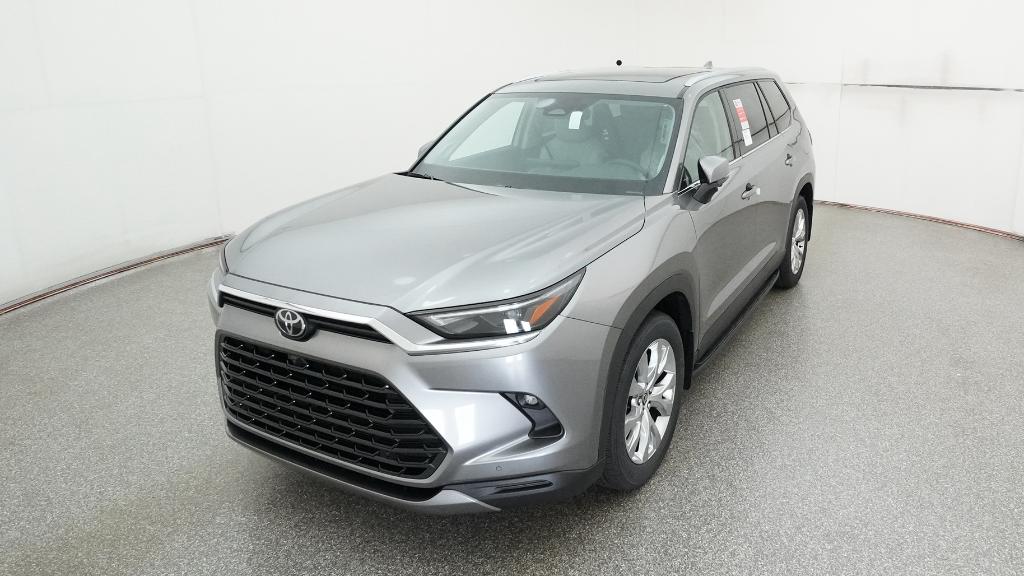 2026 Toyota Highlander Hybrid Limited photo 4