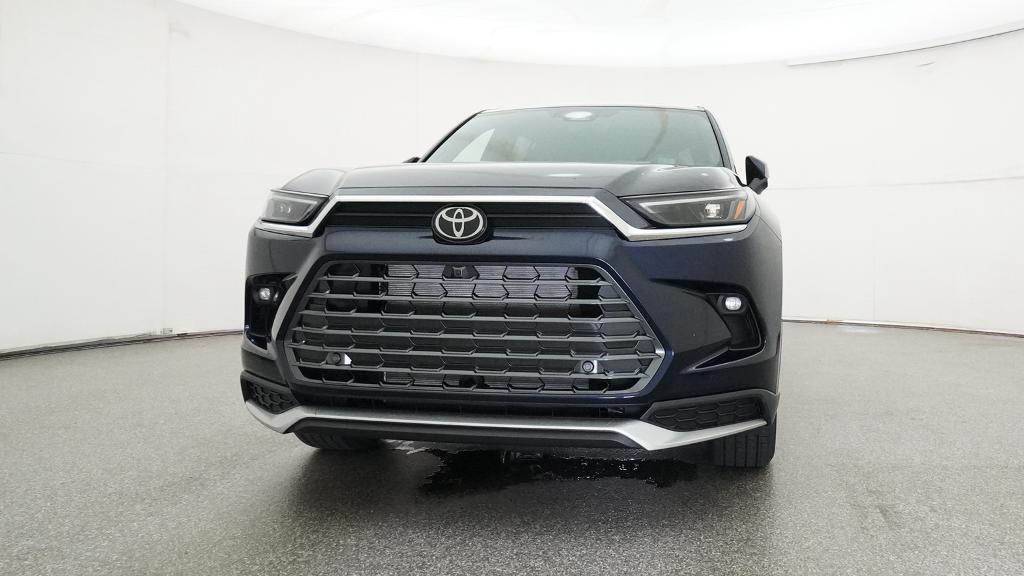 New 2026 Toyota Grand Highlander Hybrid SUV