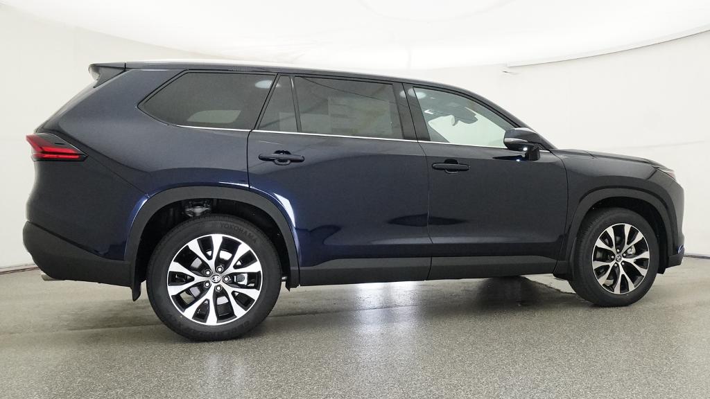 New 2026 Toyota Grand Highlander Hybrid SUV