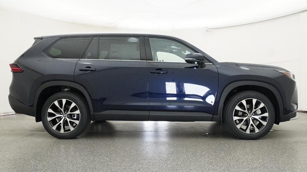 New 2026 Toyota Grand Highlander Hybrid SUV