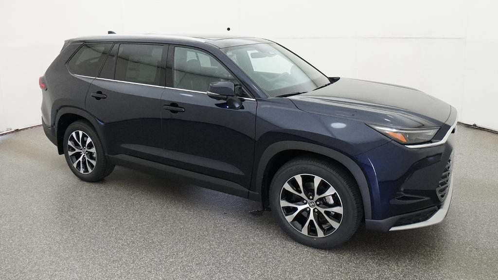 New 2026 Toyota Grand Highlander Hybrid SUV