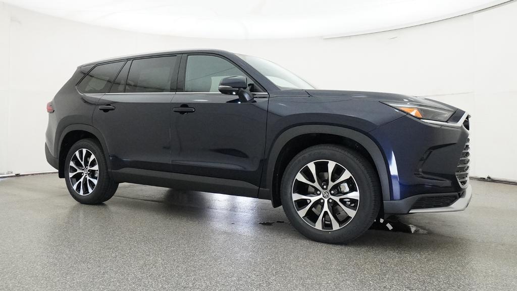 New 2026 Toyota Grand Highlander Hybrid SUV