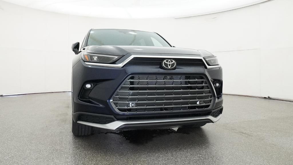 New 2026 Toyota Grand Highlander Hybrid SUV
