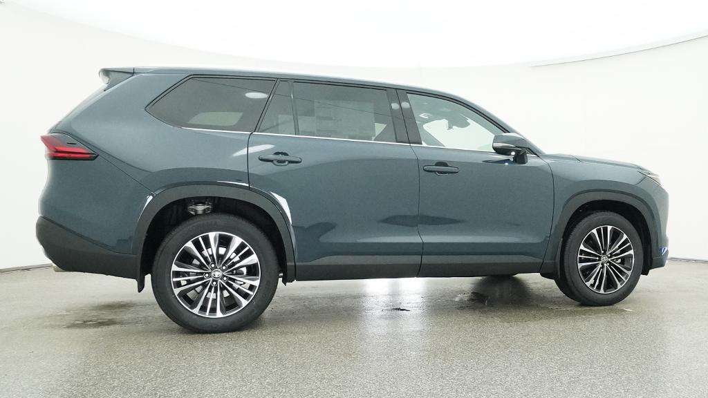 New 2026 Toyota Grand Highlander Hybrid SUV