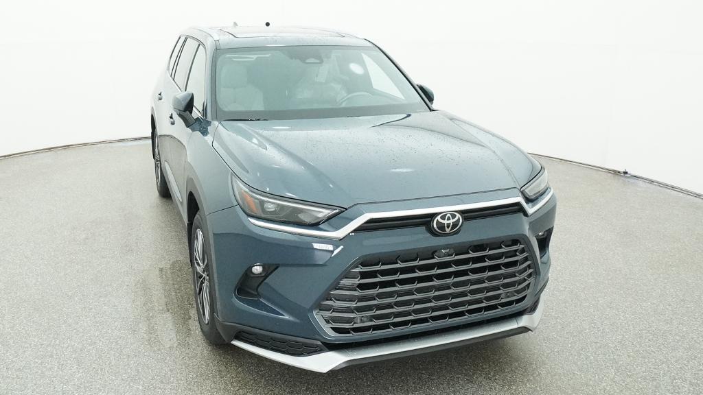 New 2026 Toyota Grand Highlander Hybrid SUV