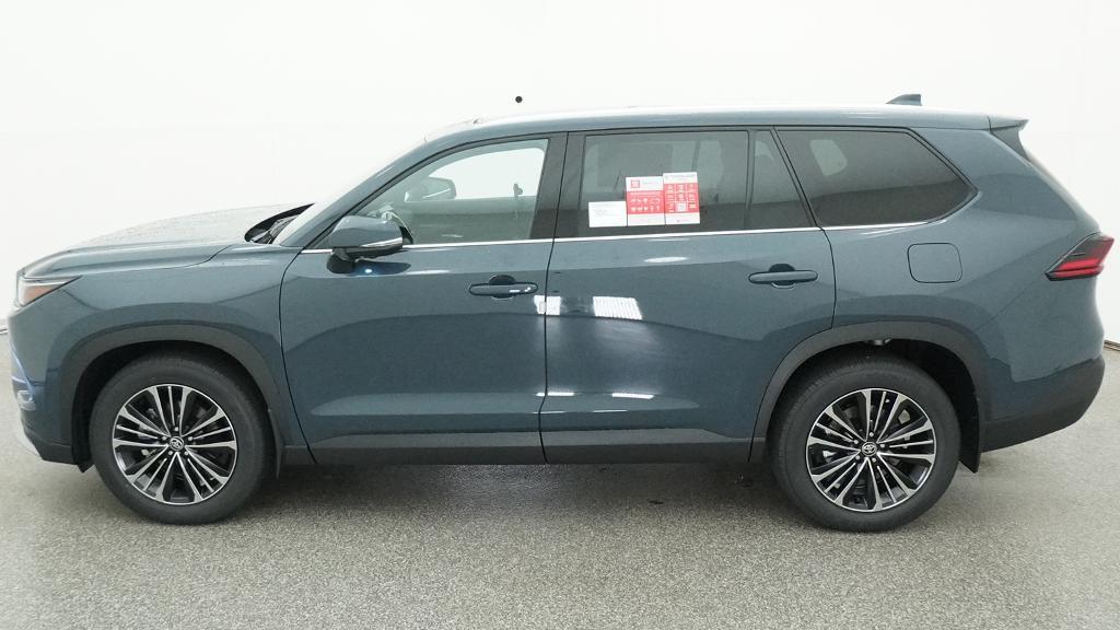 New 2026 Toyota Grand Highlander Hybrid SUV
