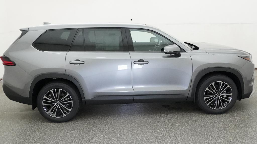 New 2026 Toyota Grand Highlander Hybrid SUV