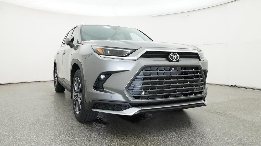 New 2026 Toyota Grand Highlander Hybrid SUV