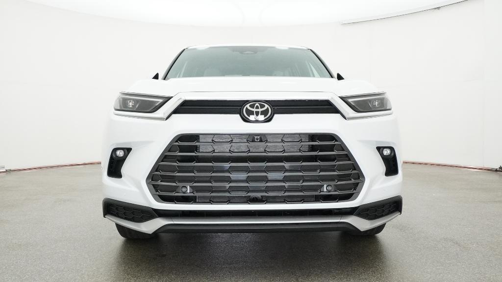 New 2026 Toyota Grand Highlander Hybrid 4D Sport Utility