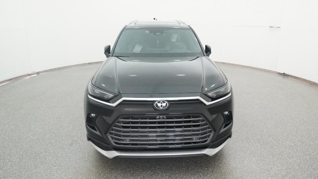 2026 Toyota Grand Highlander Hybrid MAX Platinum photo 2