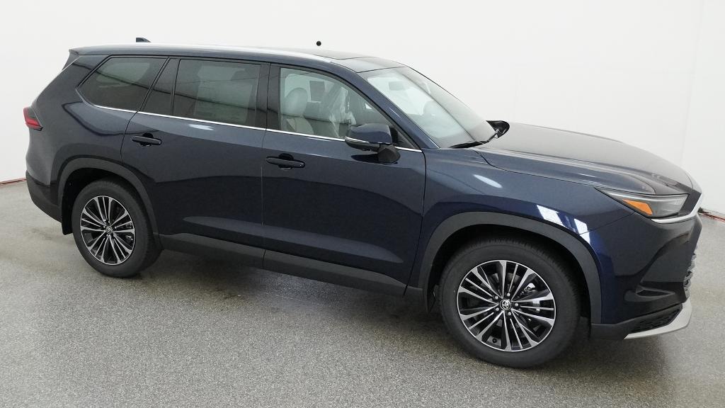 New 2026 Toyota Grand Highlander Hybrid SUV