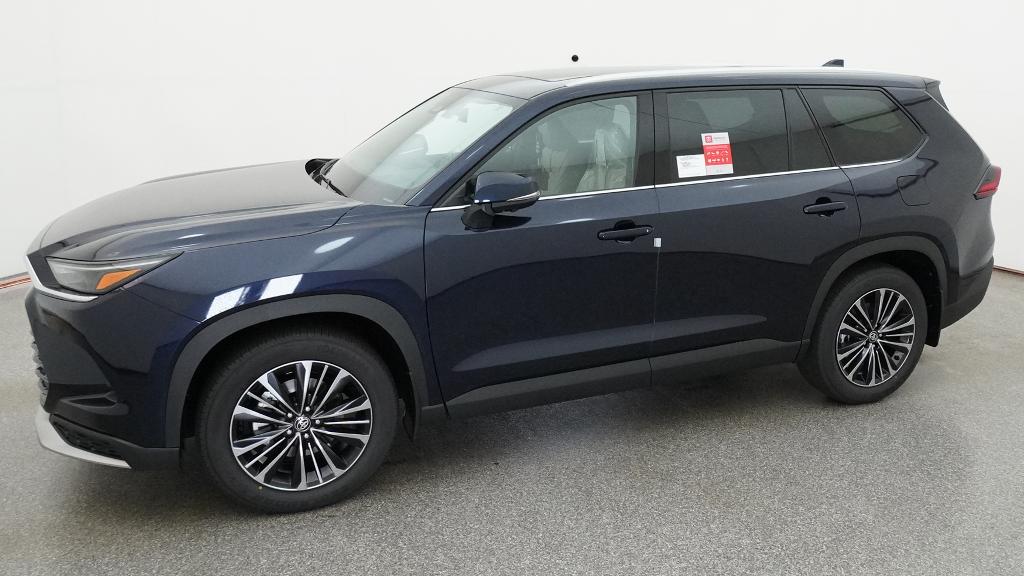 New 2026 Toyota Grand Highlander Hybrid SUV