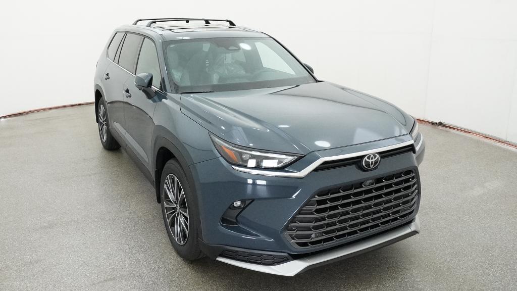 New 2026 Toyota Grand Highlander Hybrid SUV