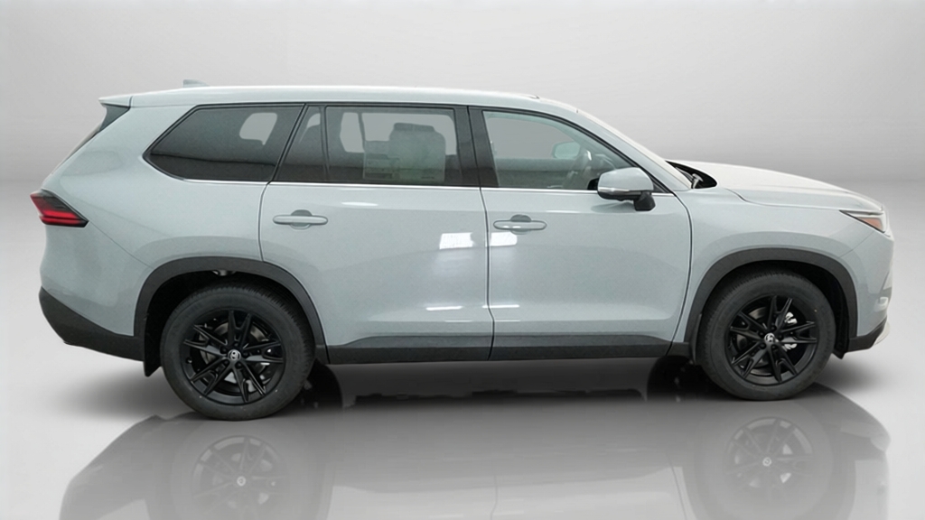 2026 Toyota Grand Highlander Hybrid MAX PLATINUM SUV Slide 12