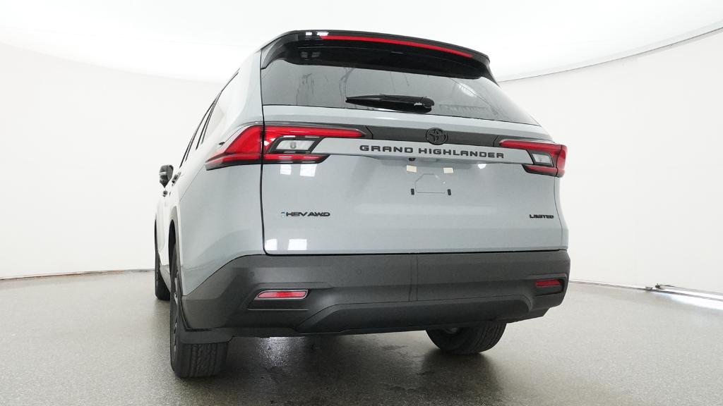 New 2026 Toyota Grand Highlander Hybrid SUV