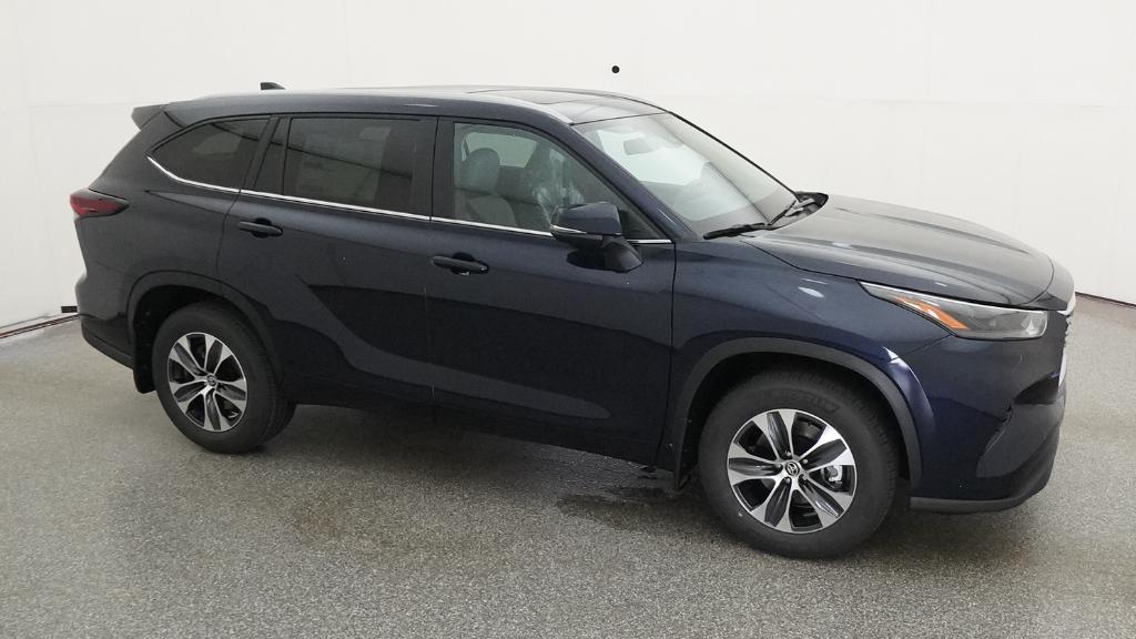 New 2026 Toyota Highlander SUV