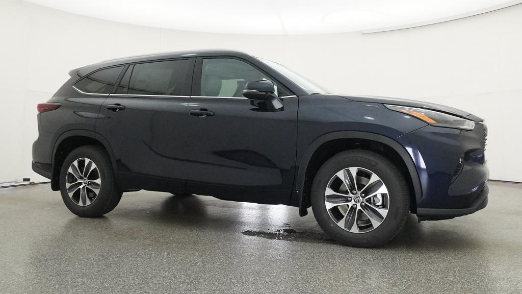 New 2026 Toyota Highlander SUV