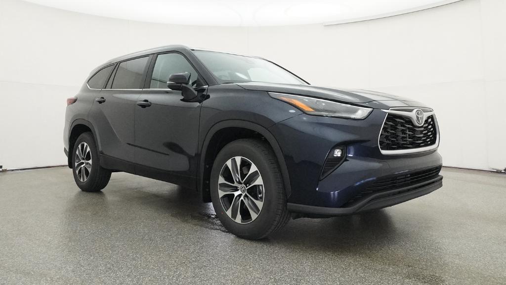 New 2026 Toyota Highlander SUV