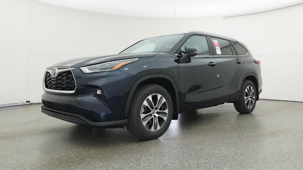 New 2026 Toyota Highlander SUV