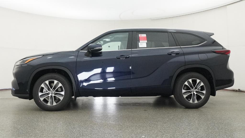 New 2026 Toyota Highlander SUV