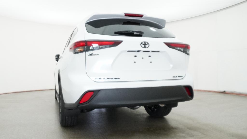 New 2026 Toyota Highlander SUV