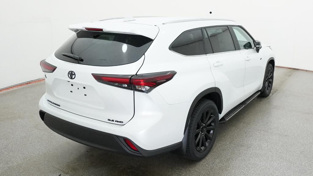 New 2026 Toyota Highlander SUV
