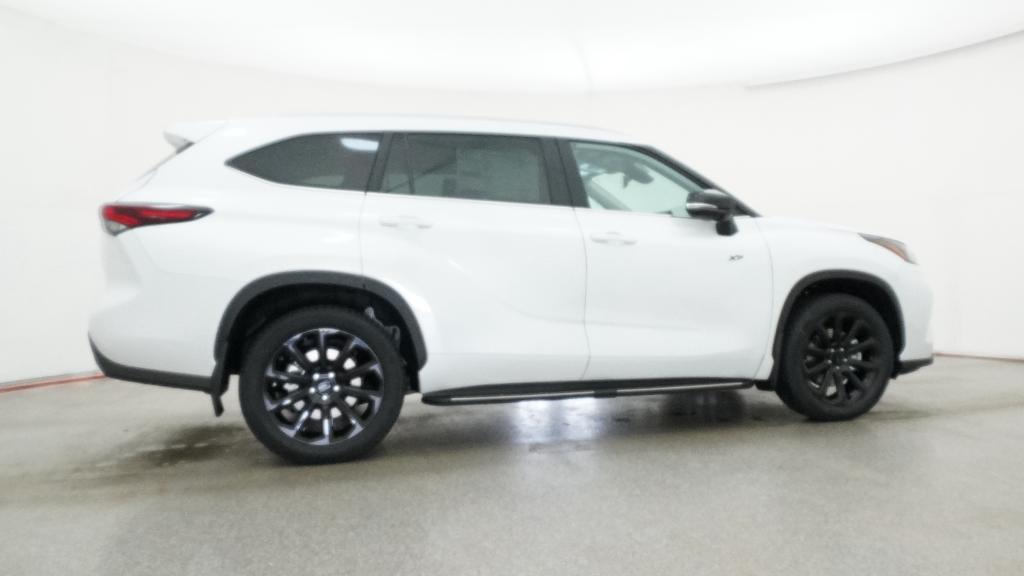 New 2026 Toyota Highlander SUV