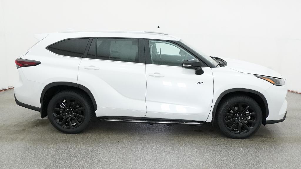 New 2026 Toyota Highlander SUV