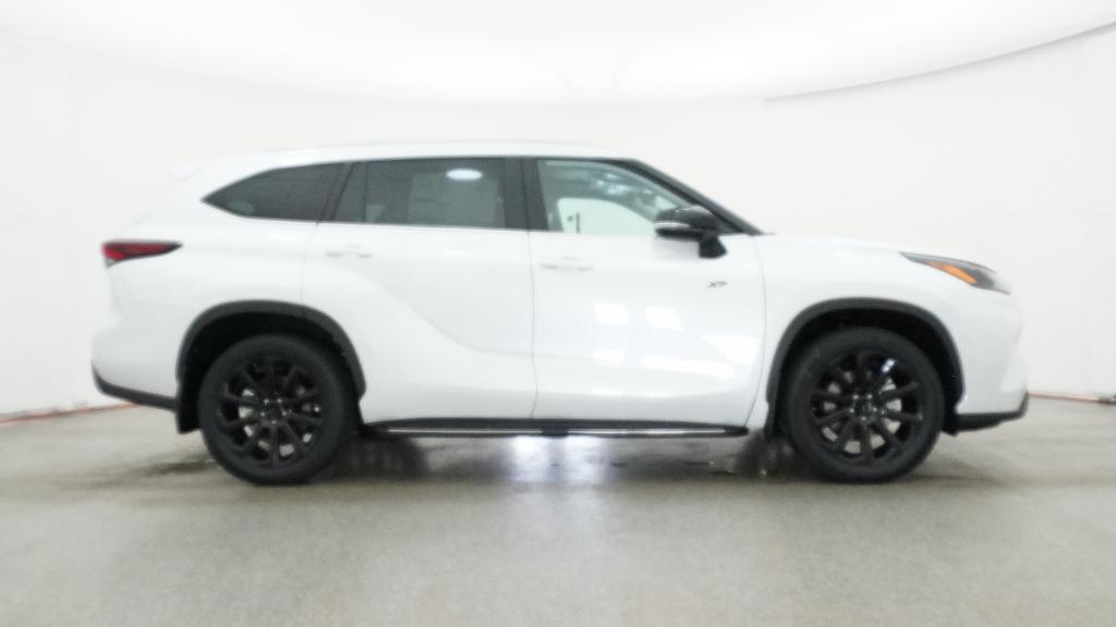 New 2026 Toyota Highlander SUV