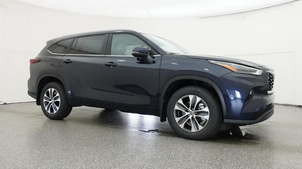 New 2026 Toyota Highlander SUV