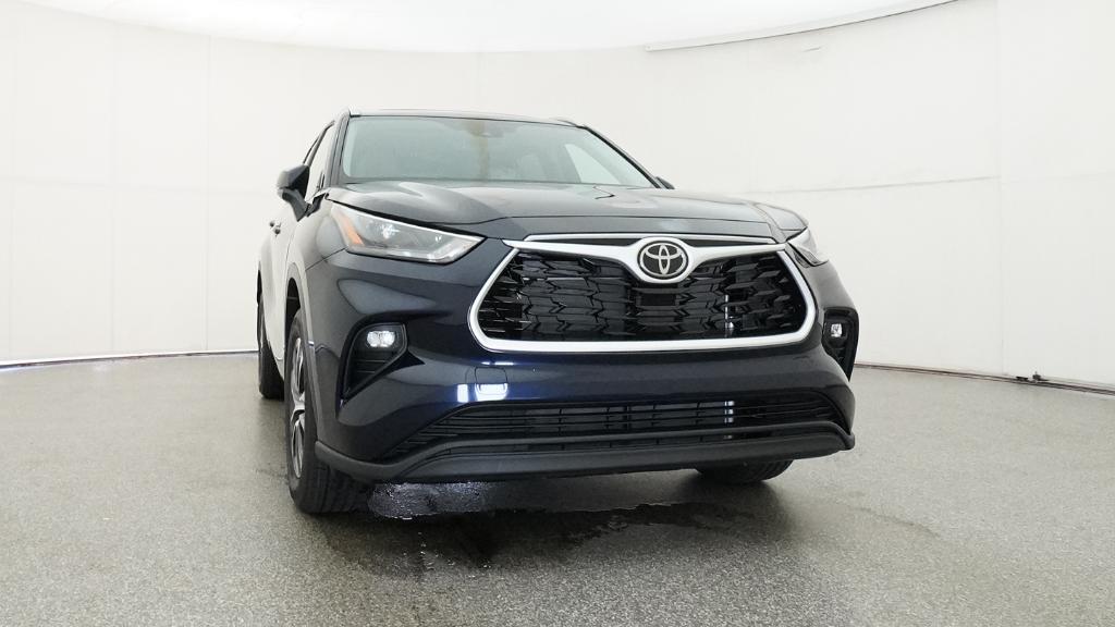 New 2026 Toyota Highlander SUV