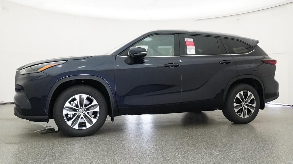 New 2026 Toyota Highlander SUV