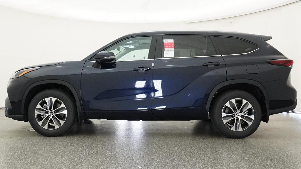 New 2026 Toyota Highlander SUV