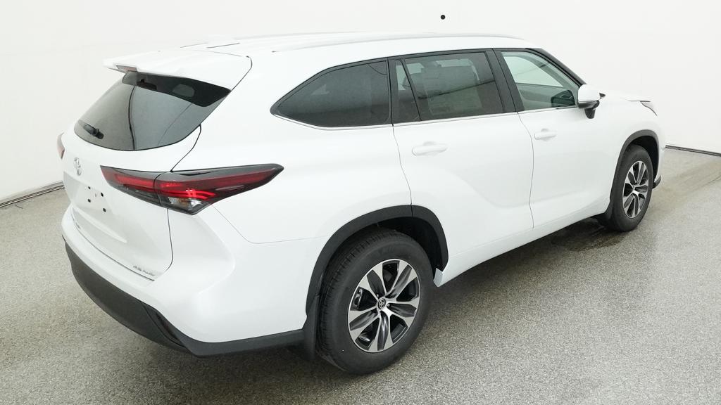 New 2026 Wind Chill Pearl <sup>1</sup> Toyota  XLE image 18