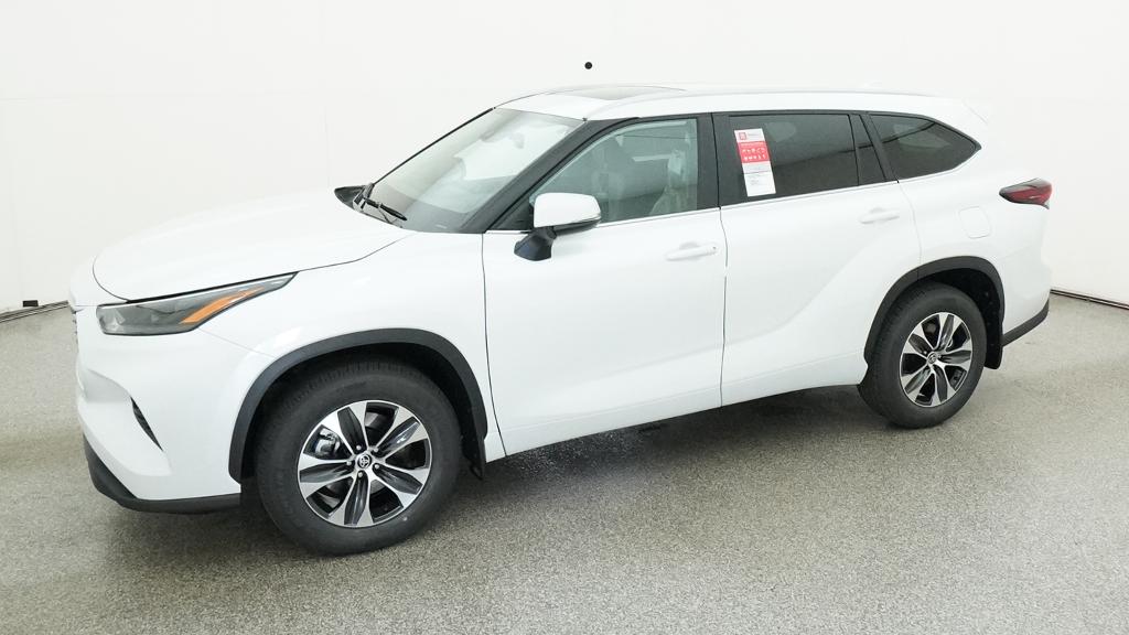 New 2026 Wind Chill Pearl <sup>1</sup> Toyota  XLE image 5