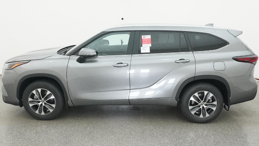 New 2026 Toyota Highlander 4D Sport Utility