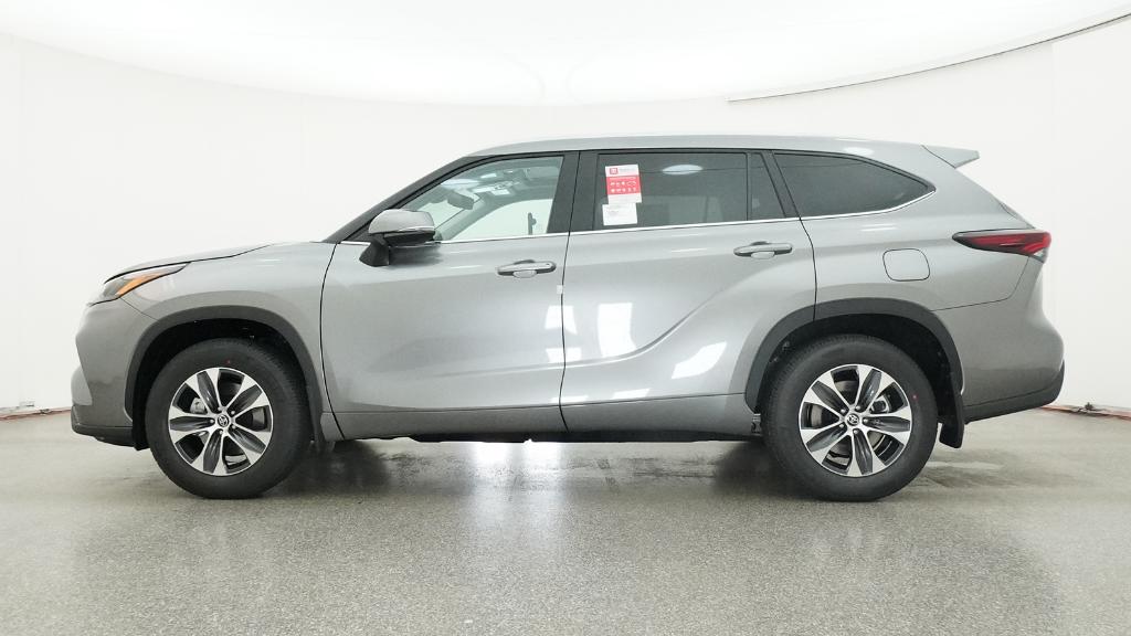 New 2026 Toyota Highlander 4D Sport Utility