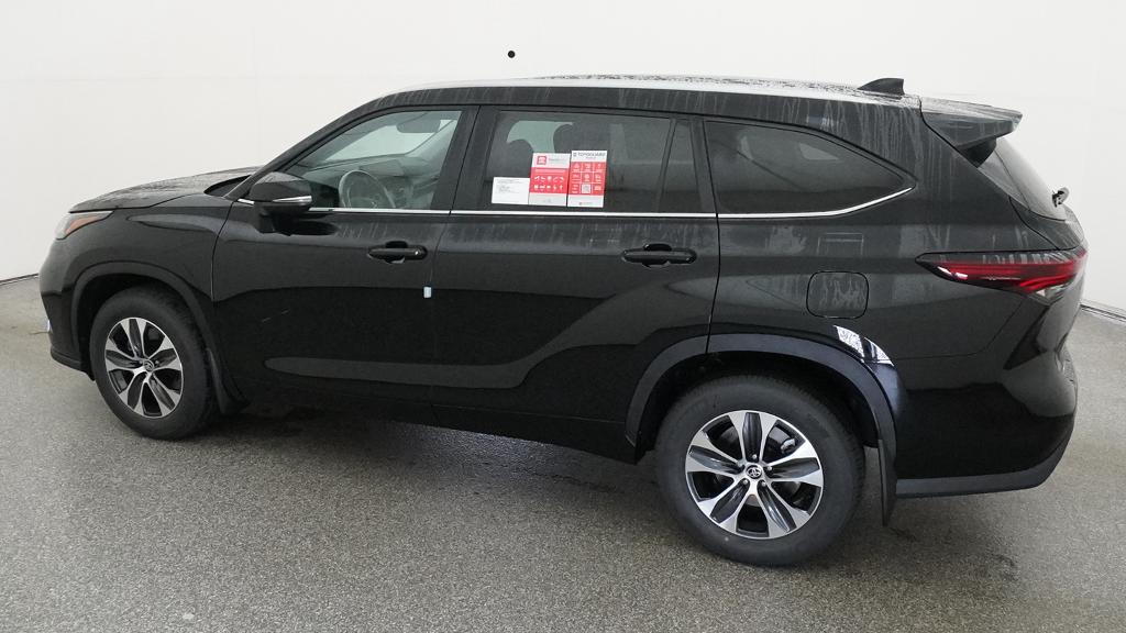 New 2026 Toyota Highlander SUV