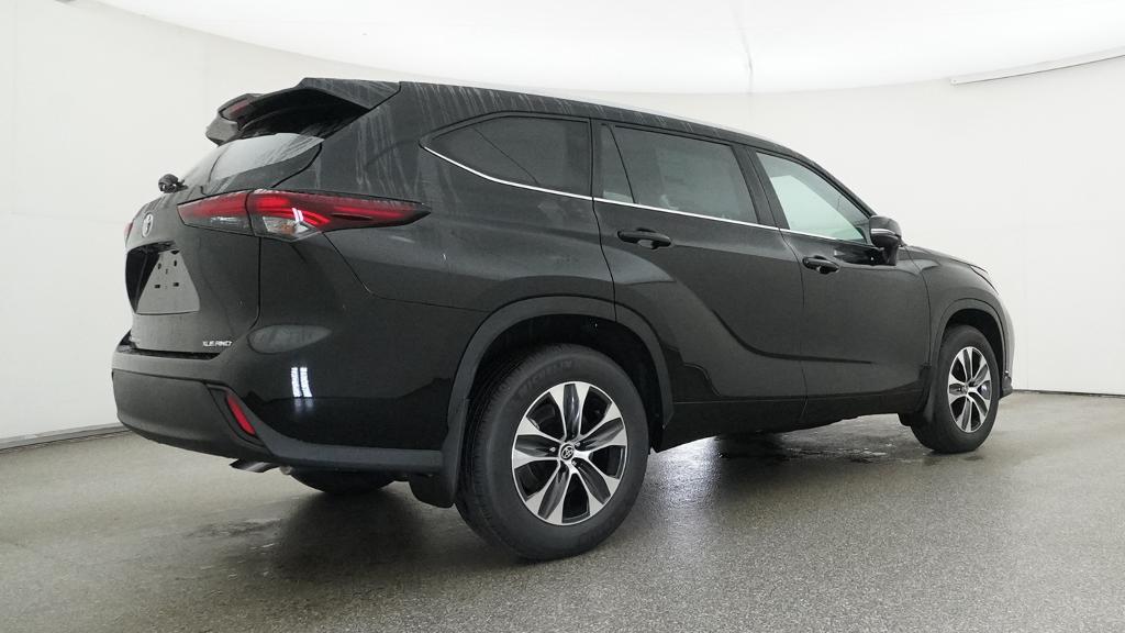 New 2026 Toyota Highlander SUV