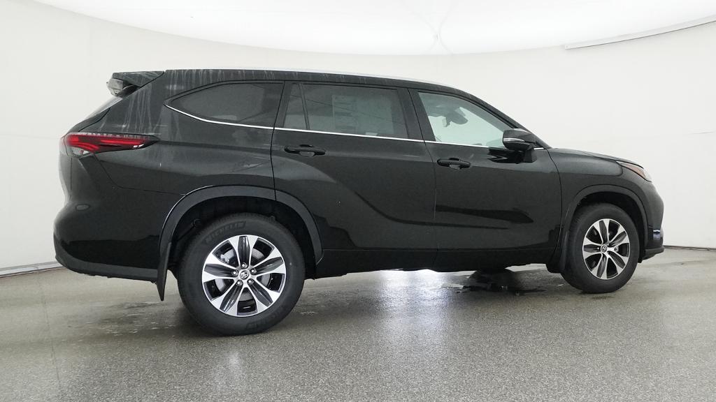 New 2026 Toyota Highlander SUV