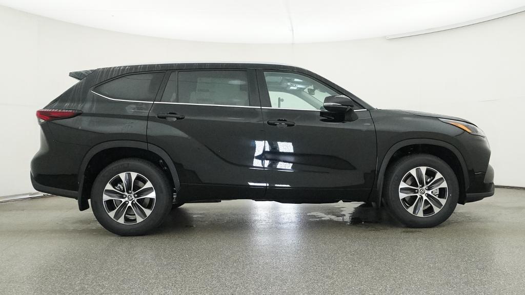 New 2026 Toyota Highlander SUV