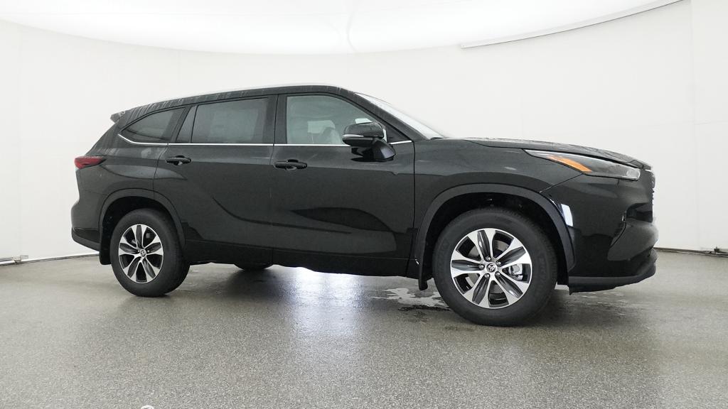 New 2026 Toyota Highlander SUV