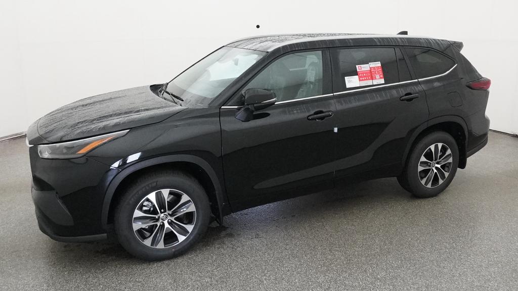 New 2026 Toyota Highlander SUV