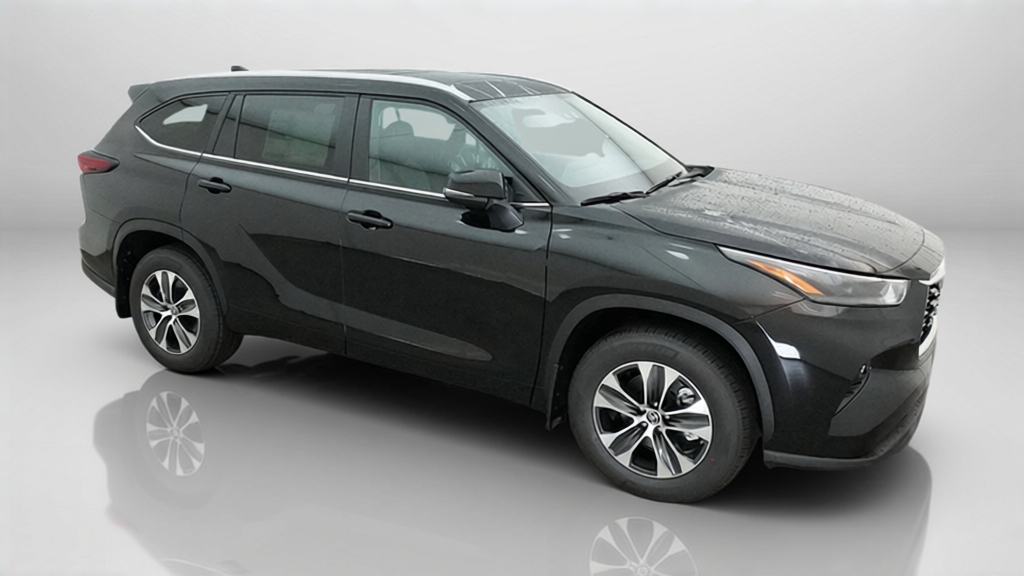 New 2026 Toyota Highlander SUV