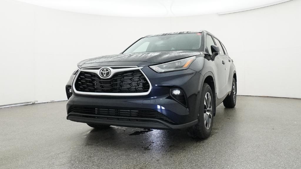 New 2026 Toyota Highlander SUV